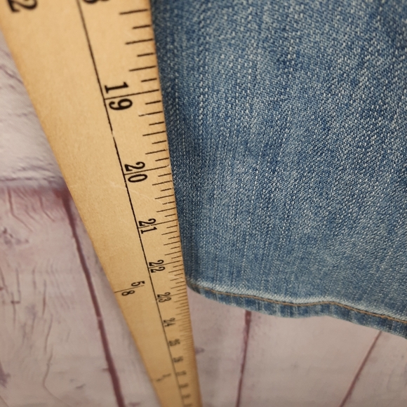 Lucky Brand Sweet Jean Crop Flap Mid Rise - Picture 14 of 14